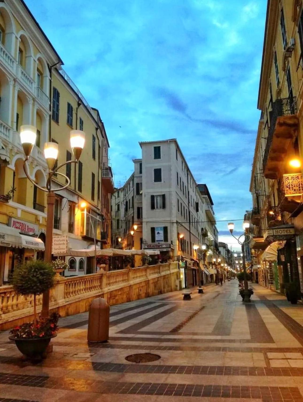 Casa Girasole Sanremo Centro Apartment Bagian luar foto